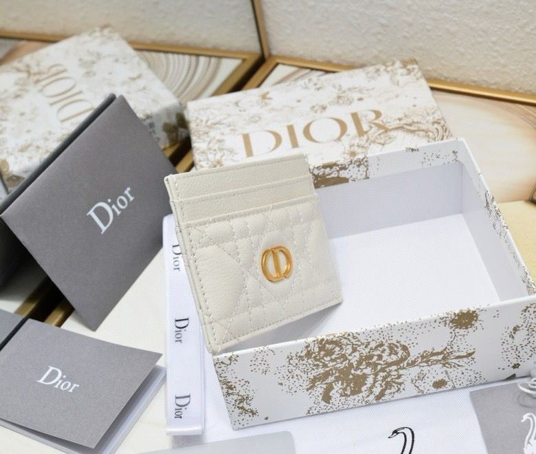 D10r Card Holder