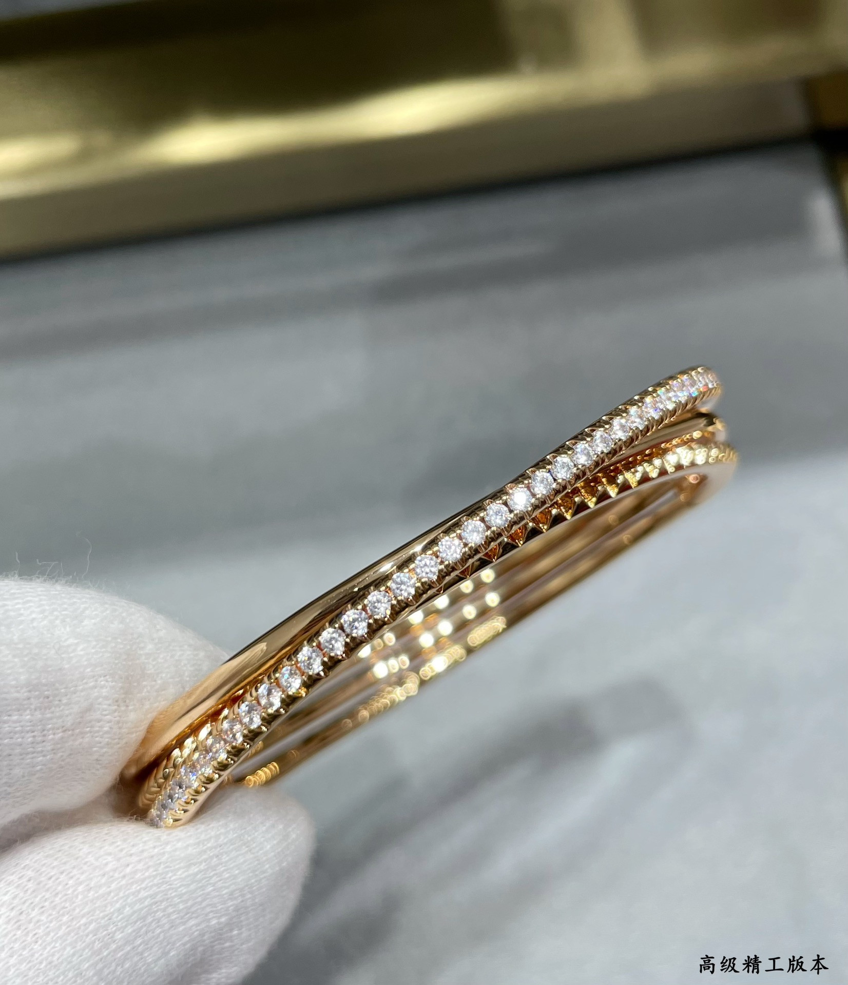 Ca*t1er Three-ring rivet Bracelet