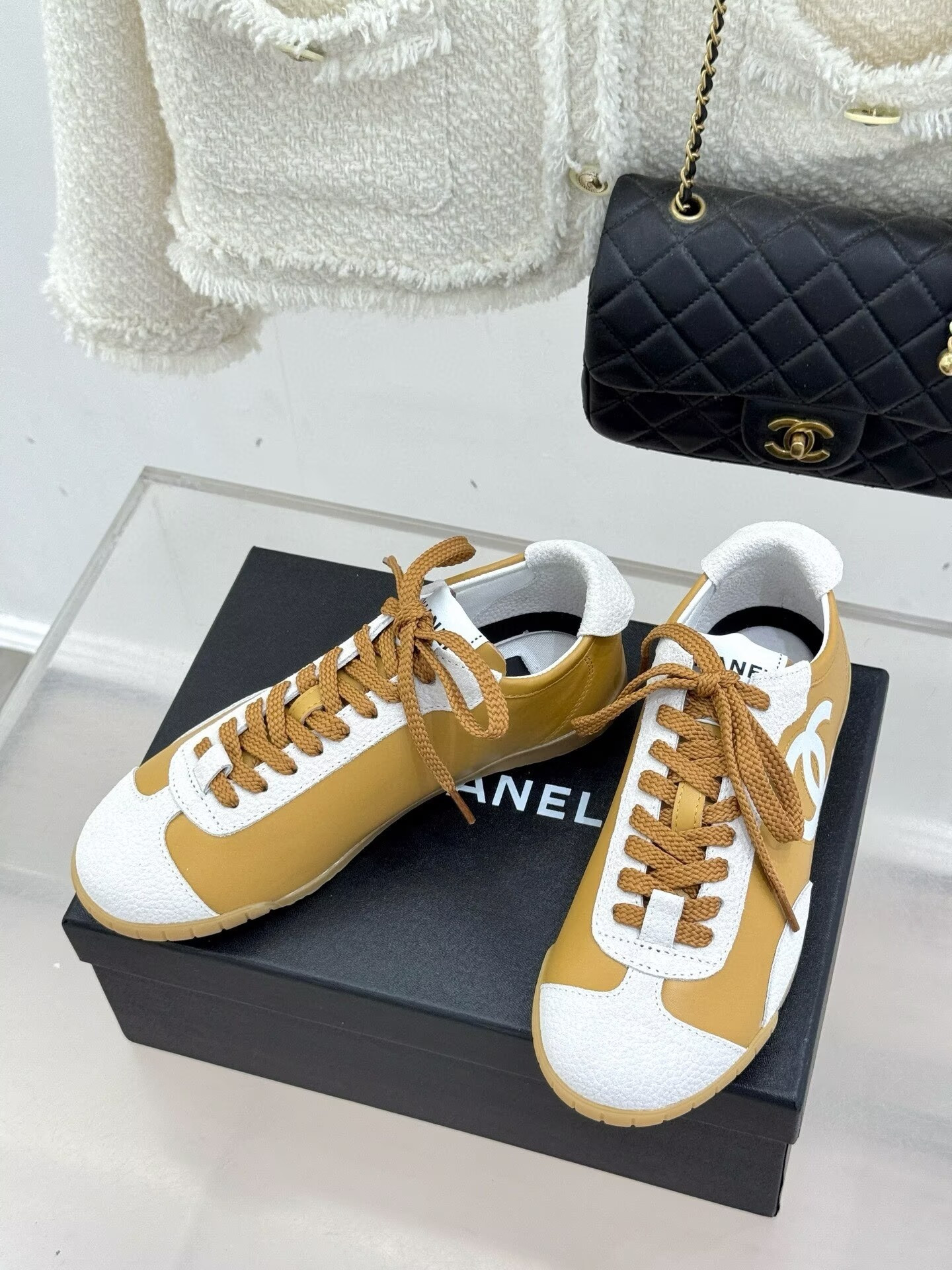 ua Ch**el trainers sneakers