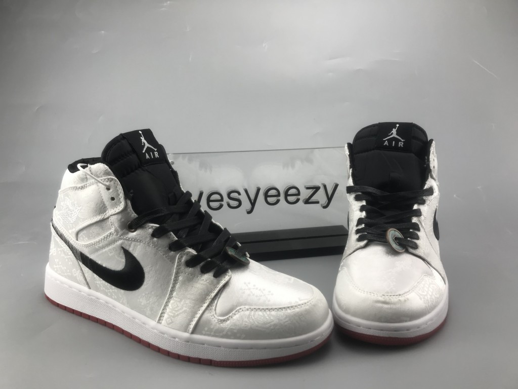 UA AIR JORDAN 1 MID SE FEARLESS EDISON CHEN CLOT