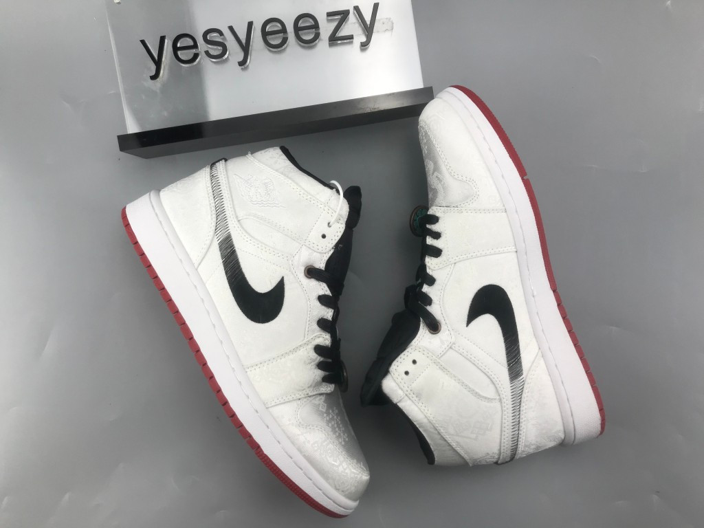 UA AIR JORDAN 1 MID SE FEARLESS EDISON CHEN CLOT