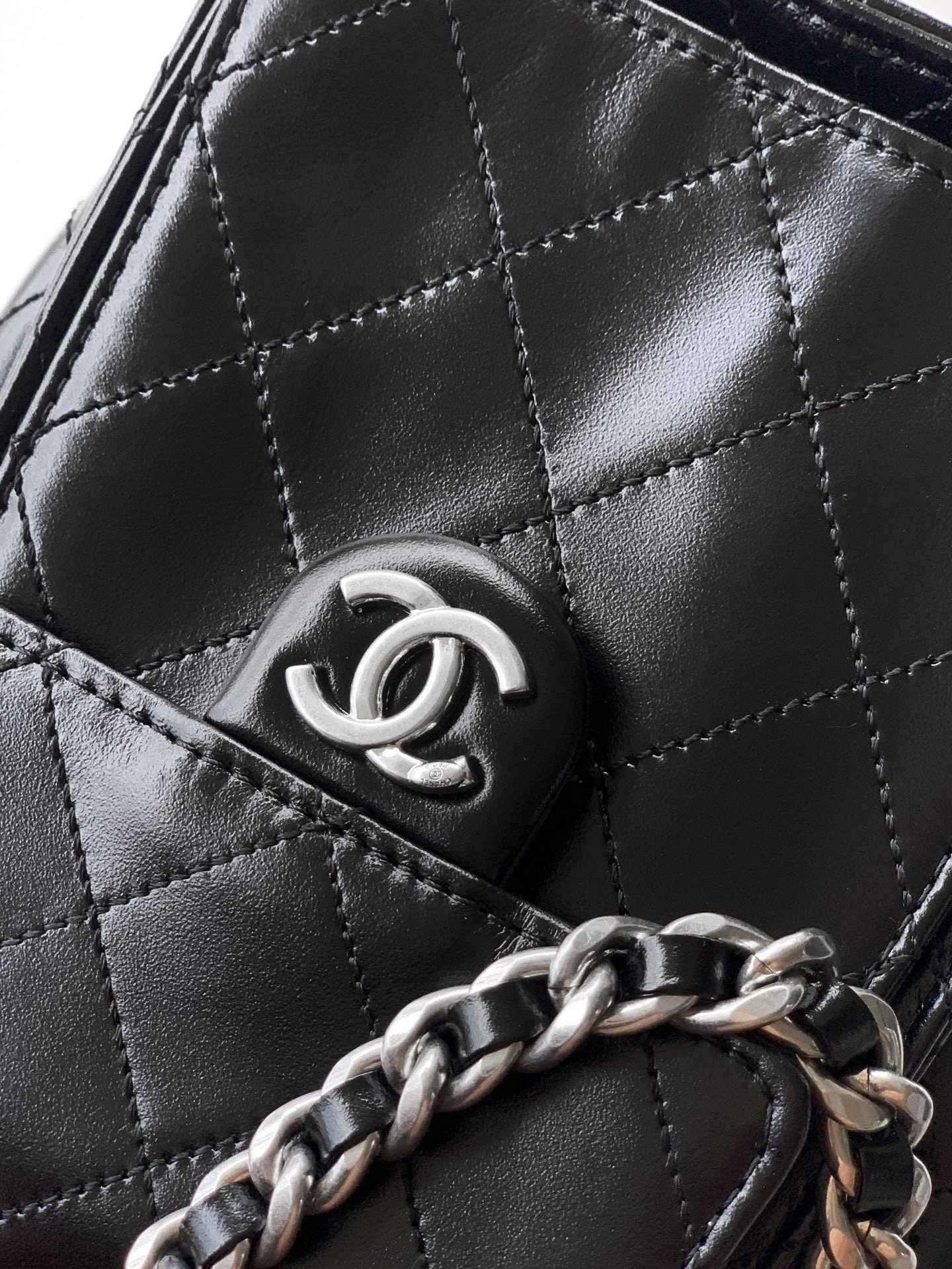 CHANEL 25C Bucket BAG Oil Wax Leather 30x26x14cm