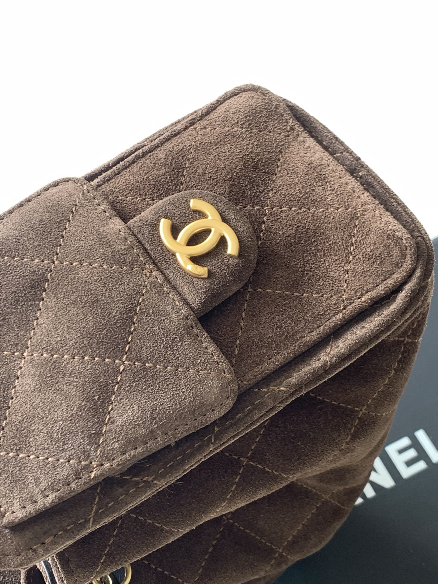 CHANEL 25C Bucket Bag 20x22x12.5cm
