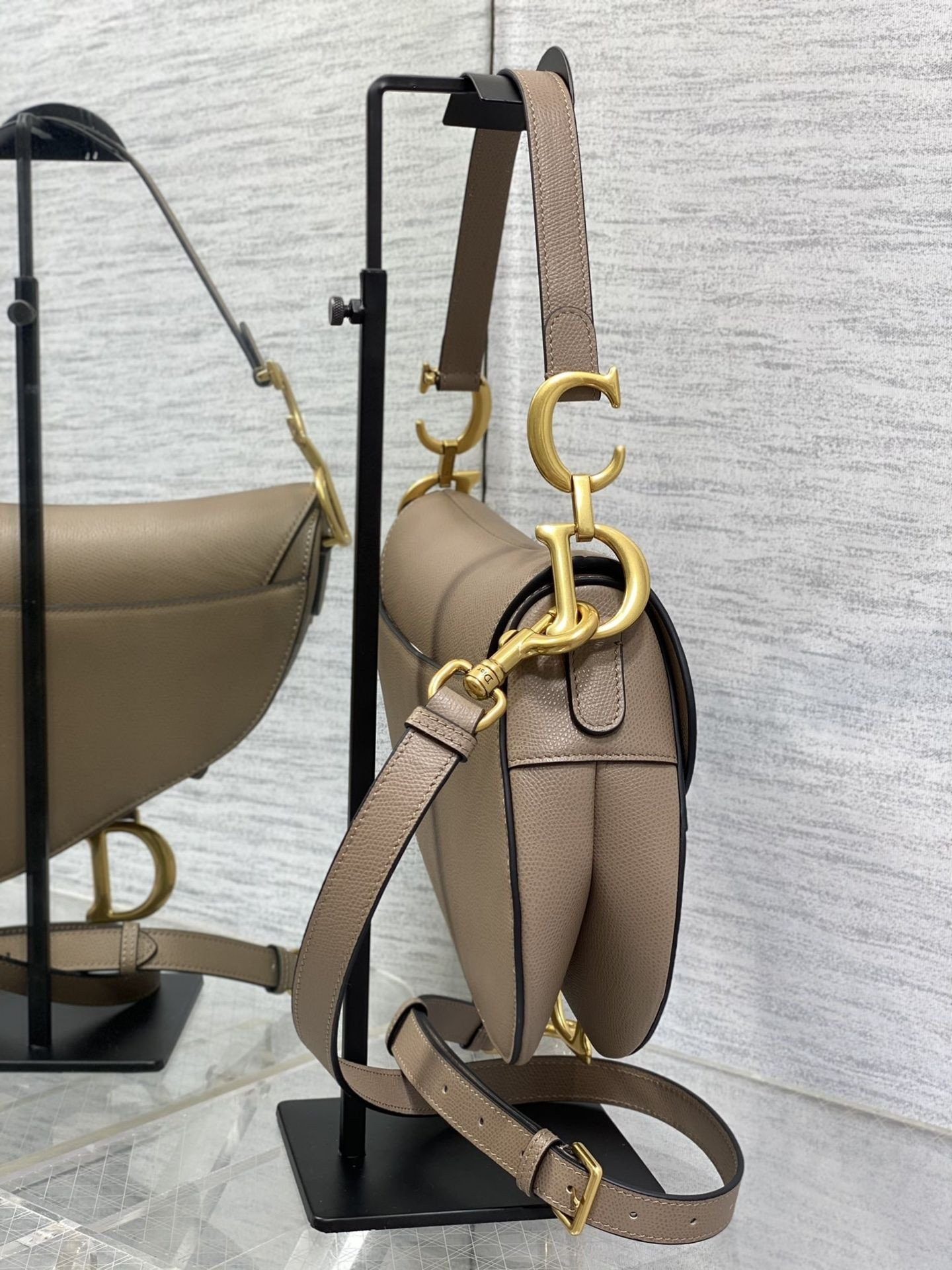 D10r Saddle Bag 24x6x18cm