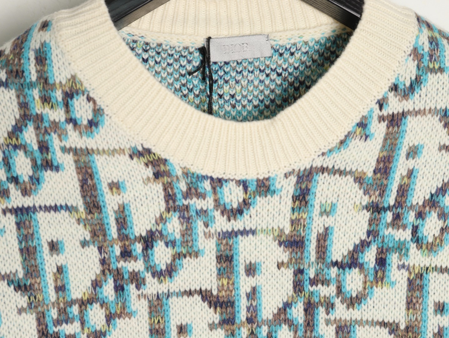 D10r 25ss Sweaters