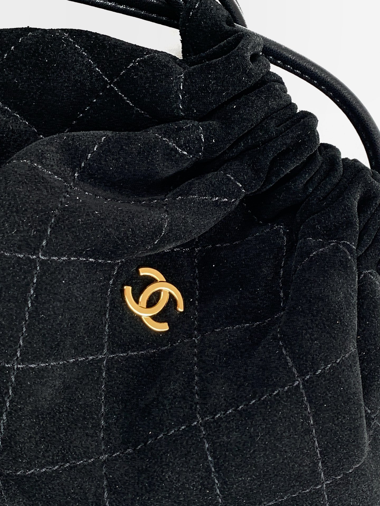Chanel Clutch with Leather Strap AP5227 17x22x8cm