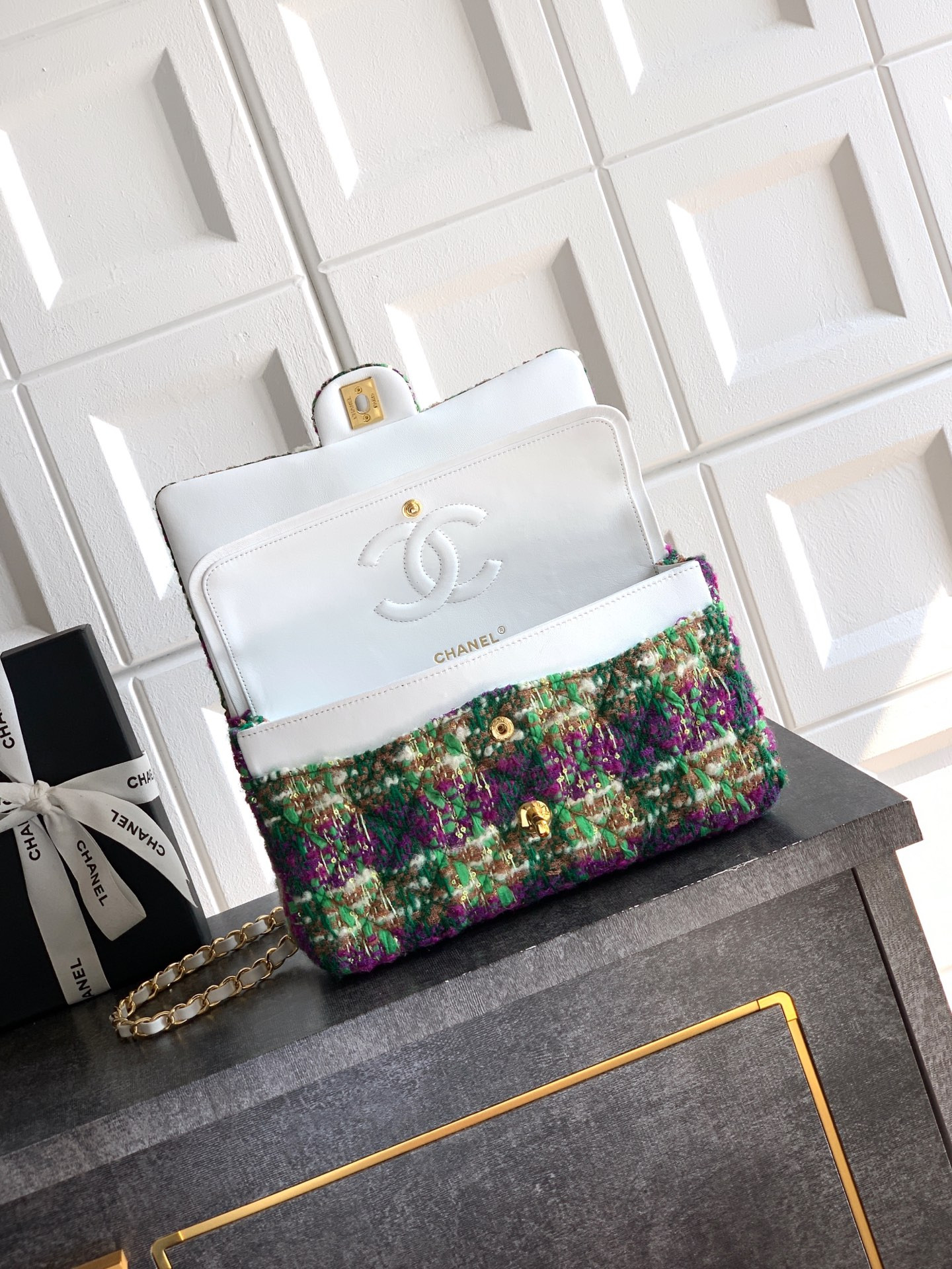 Chanel Flap Bag 25x15x6.5cm