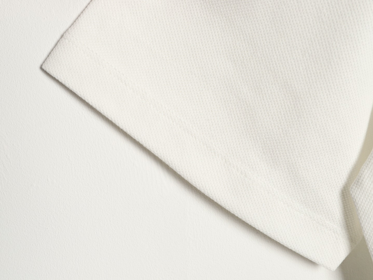 Bv*b*rry 26ss short-sleeved polo shirt