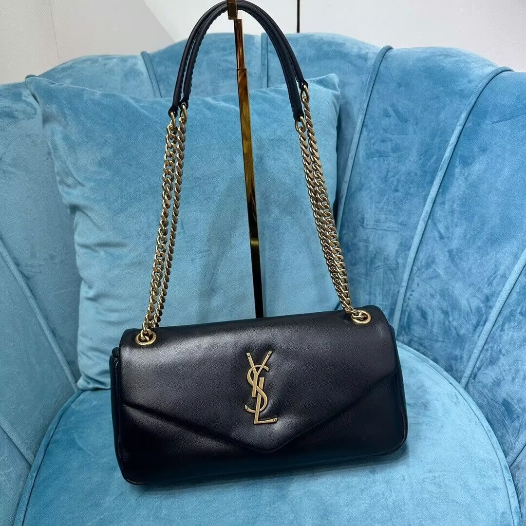 Y51 Calypso small in plunged lambskin 26x14x7cm