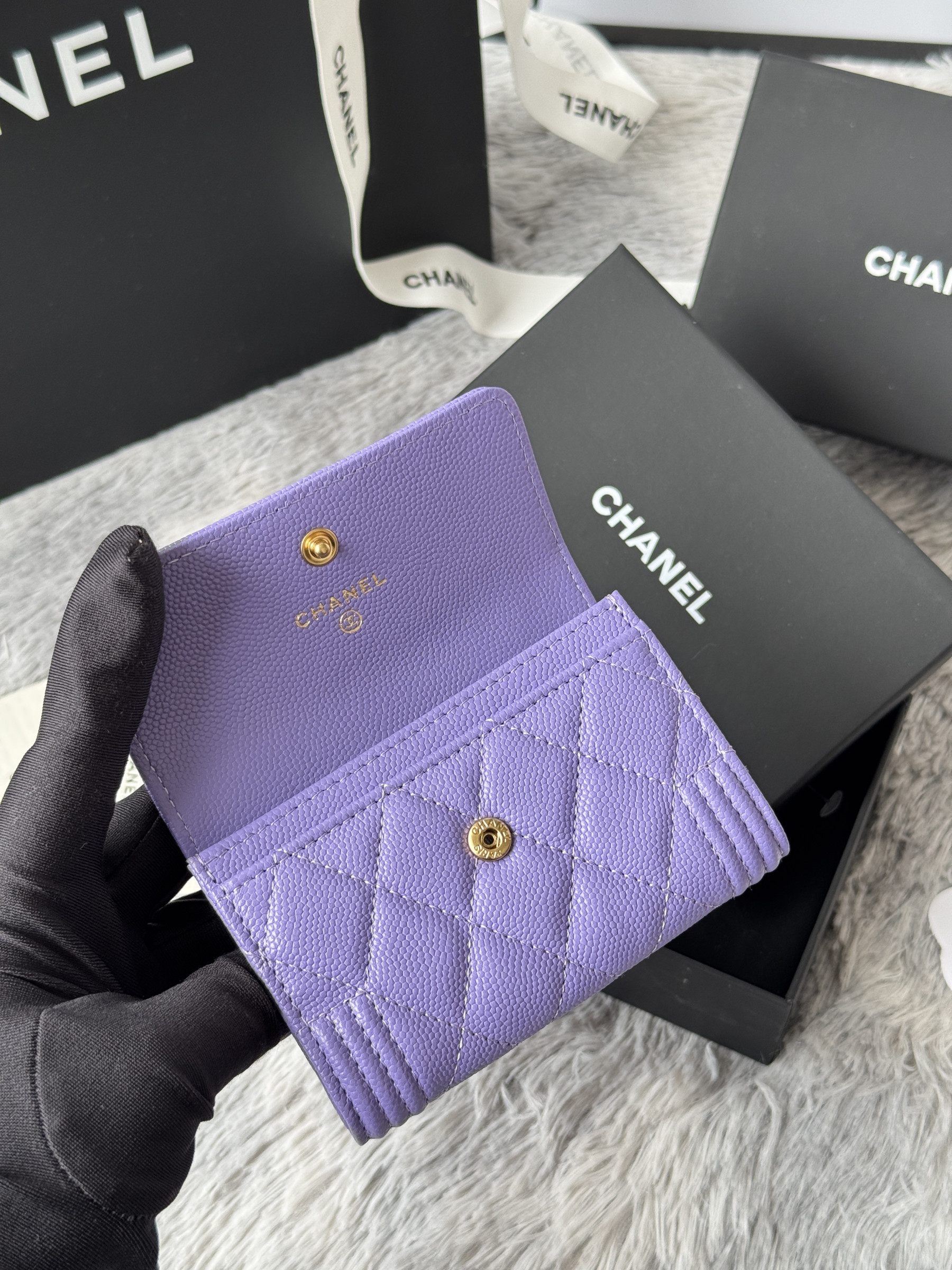 Chanel BOY CHANEL Flap Card Holder A80603 7.5x11.3x2.1cm