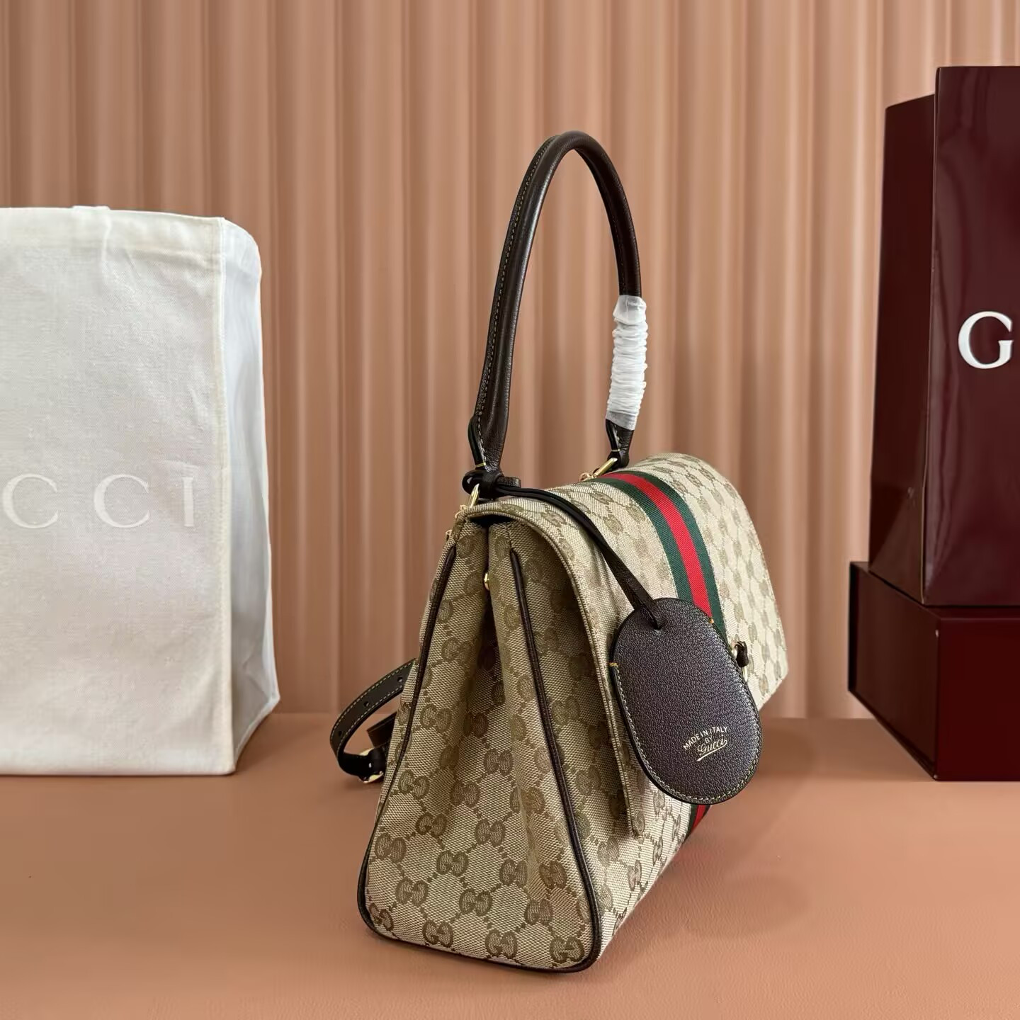Gvc*1 paparazzo medium top handle bag 32x24x17cm