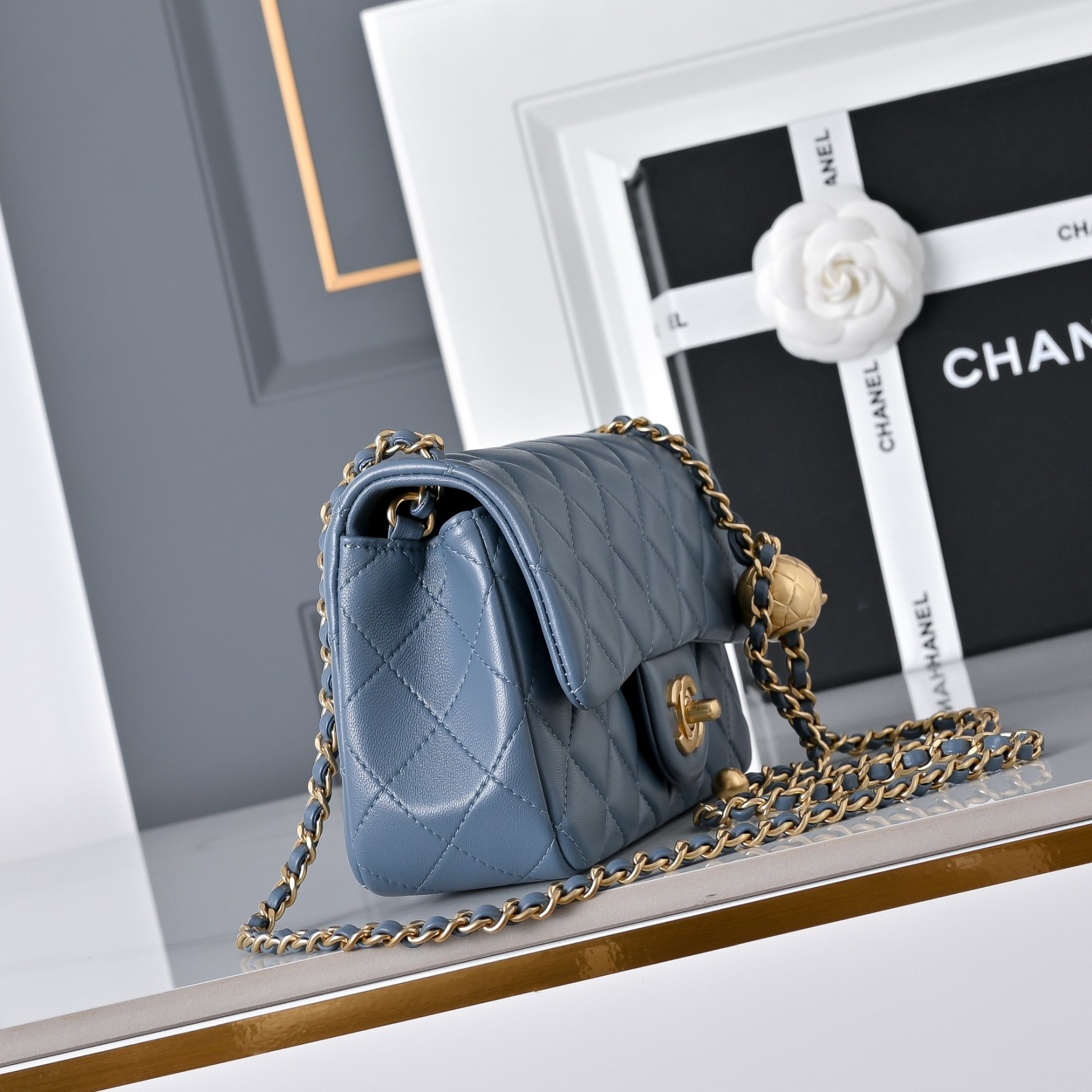 Chanel Flap Bag AS1787 20x13x7cm