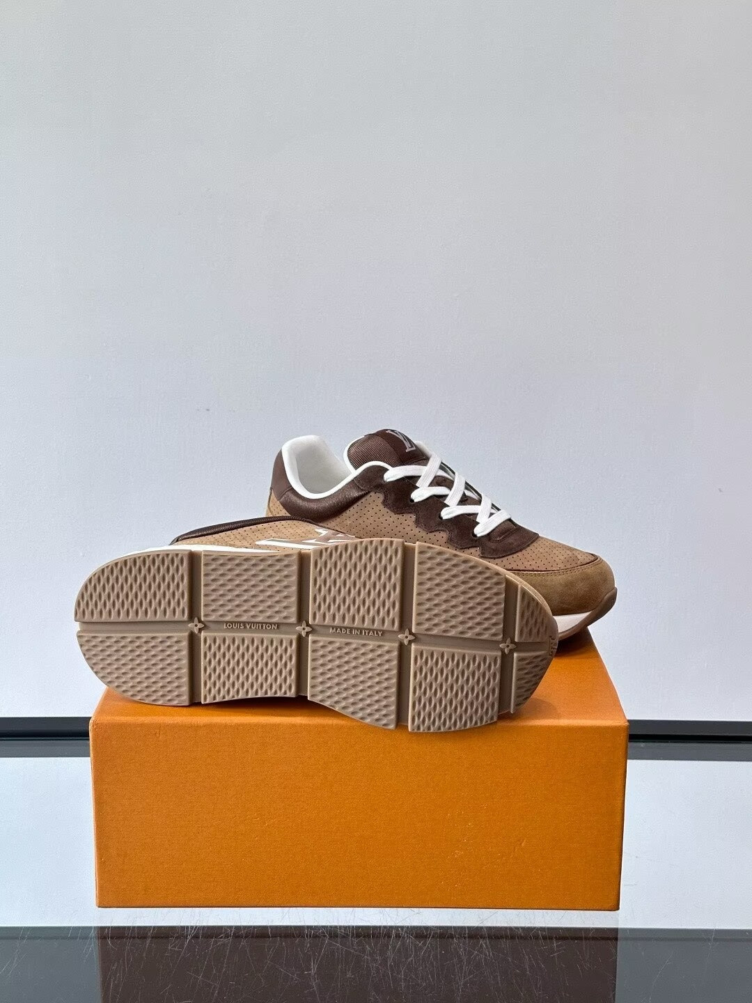 UA LV Classic Sneaker