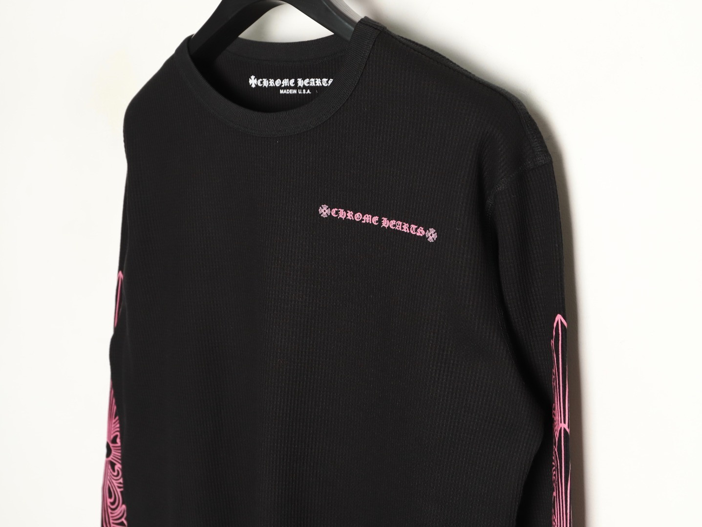 Ch*0me He**ts Long-sleeved T-shirt