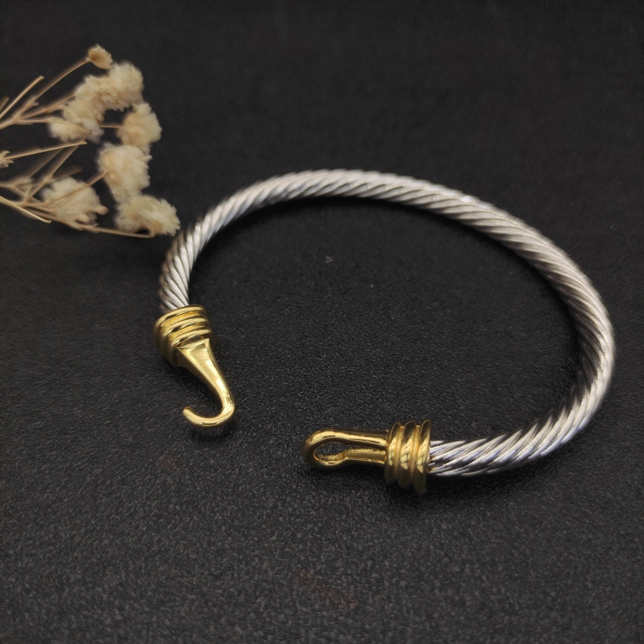 dau1d Yvrm*n 5mm hook bracelet(wrist circumference 15-19cm)
