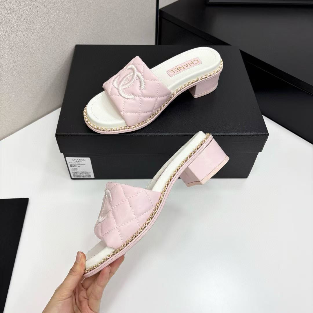 UA Ch**el Slides