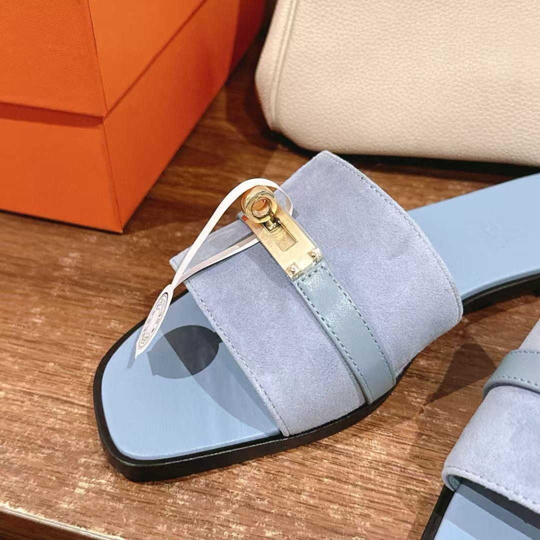 UA H**me5 Giulia sandal