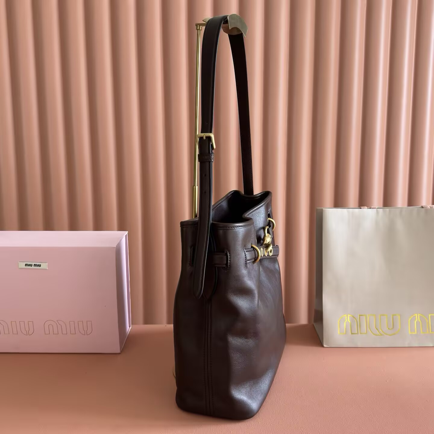 Miu Miu Aventure Nappa Leather Bucket Bag 31x30x13cm