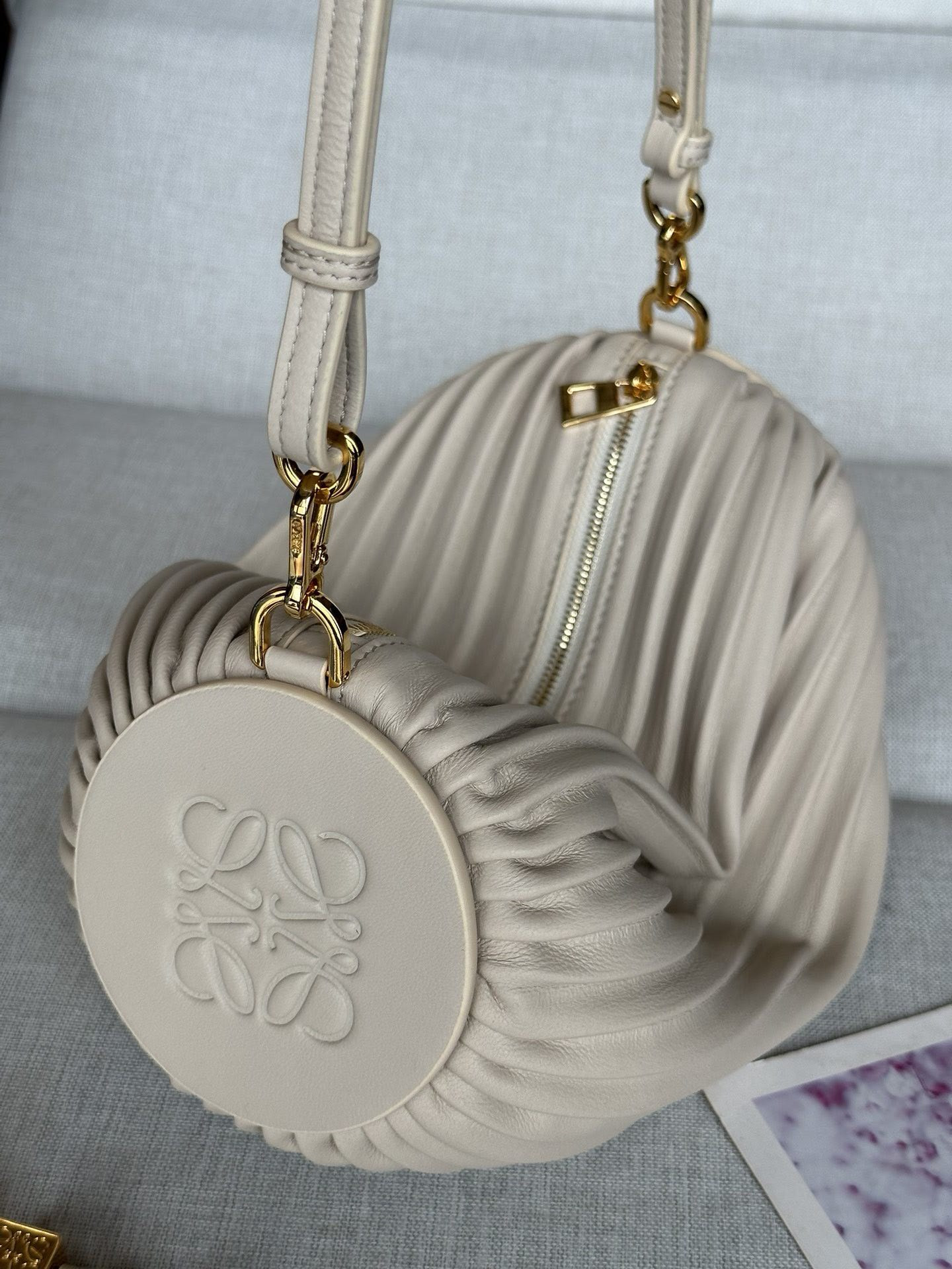 L0ew* Bracelet Pouch in pleated nappa 25x10x10cm