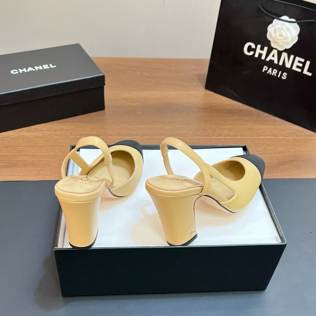 ua Ch**el slingbacks