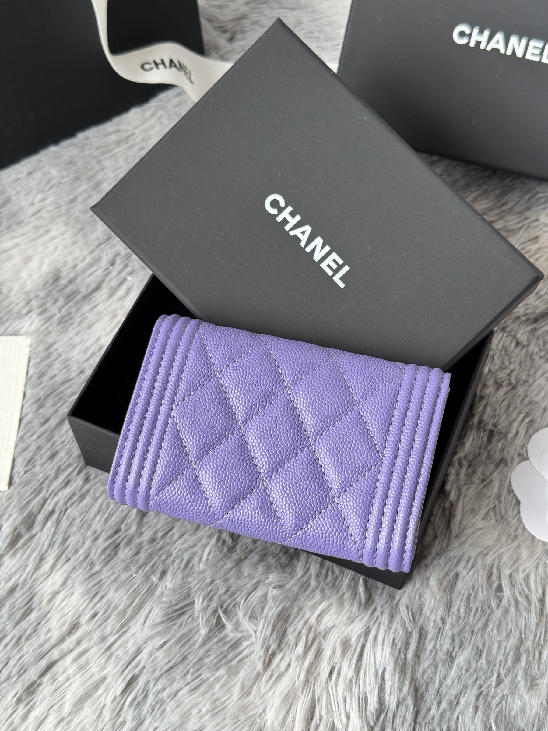 Chanel BOY CHANEL Flap Card Holder A80603 7.5x11.3x2.1cm