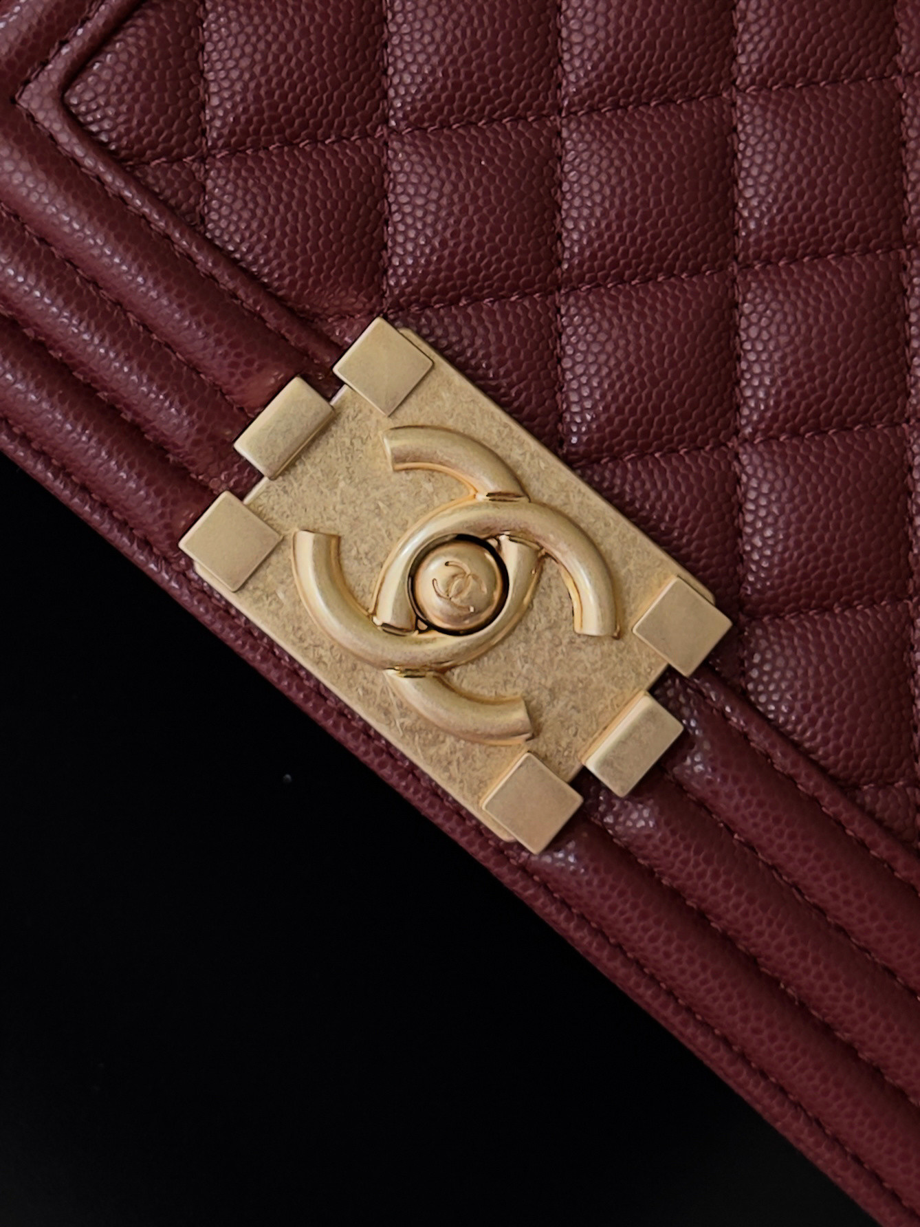 Chanel Boy Handbag 12x20x7cm