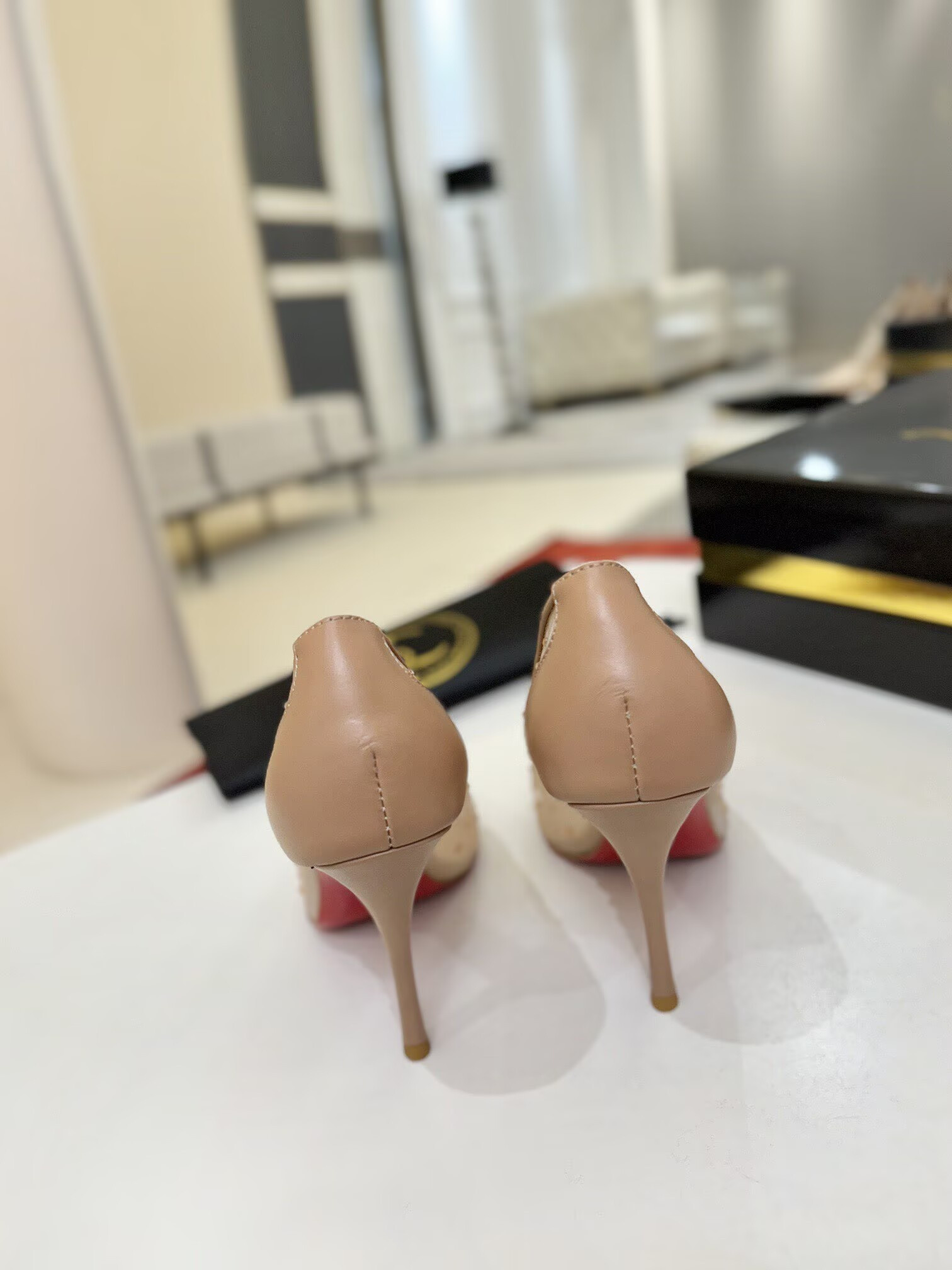 ua Chr1st1an louboutin miss z mesh pumps 8.5cm heel