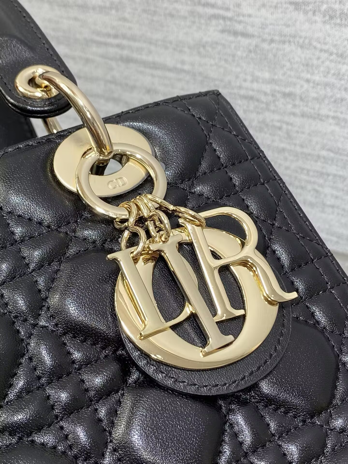 Medium Lady Dior Bag 24 x 20 x 12 cm