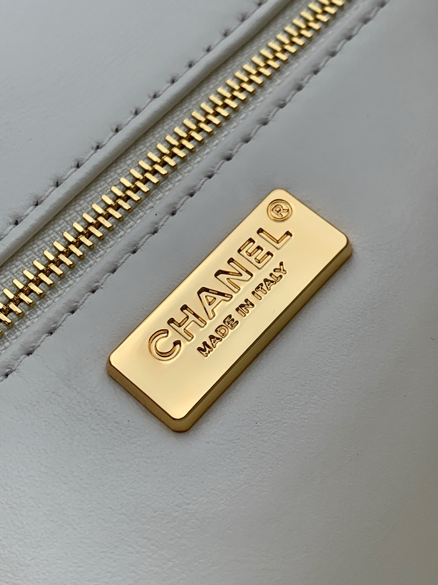 Chanel Flap Bag AS4418 14x21x8cm