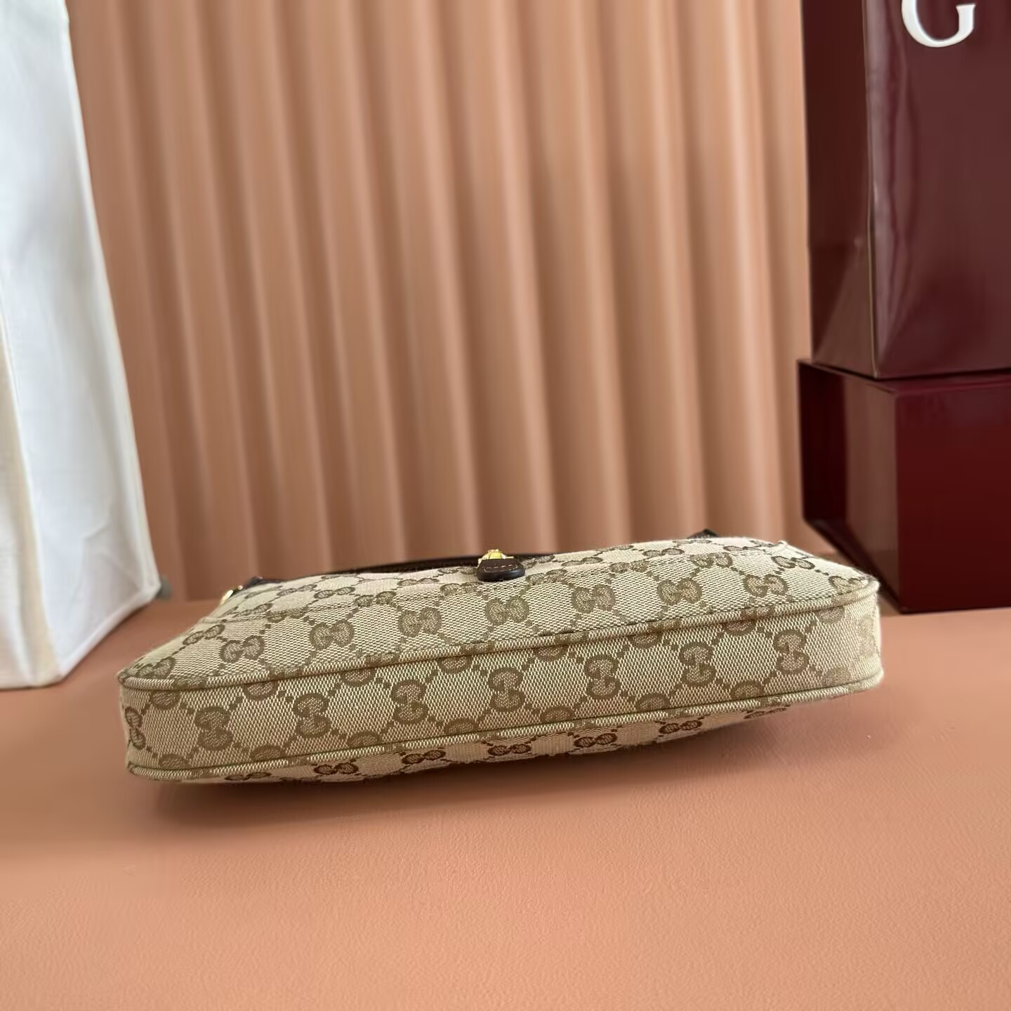 Gvc*1 jackie slim small shoulder bag 28x16x3.5cm