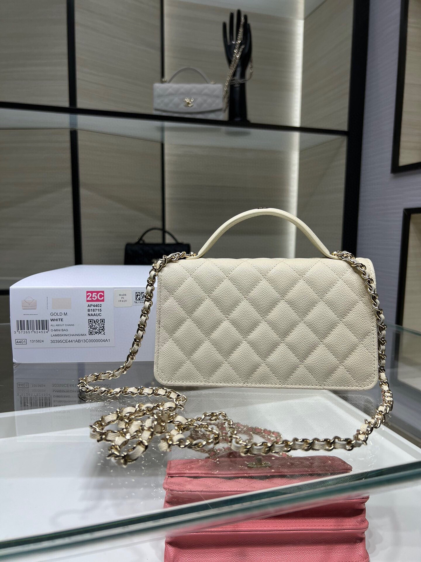 Chanel Mini Coco Handle Bag AP4402 19x11x6cm
