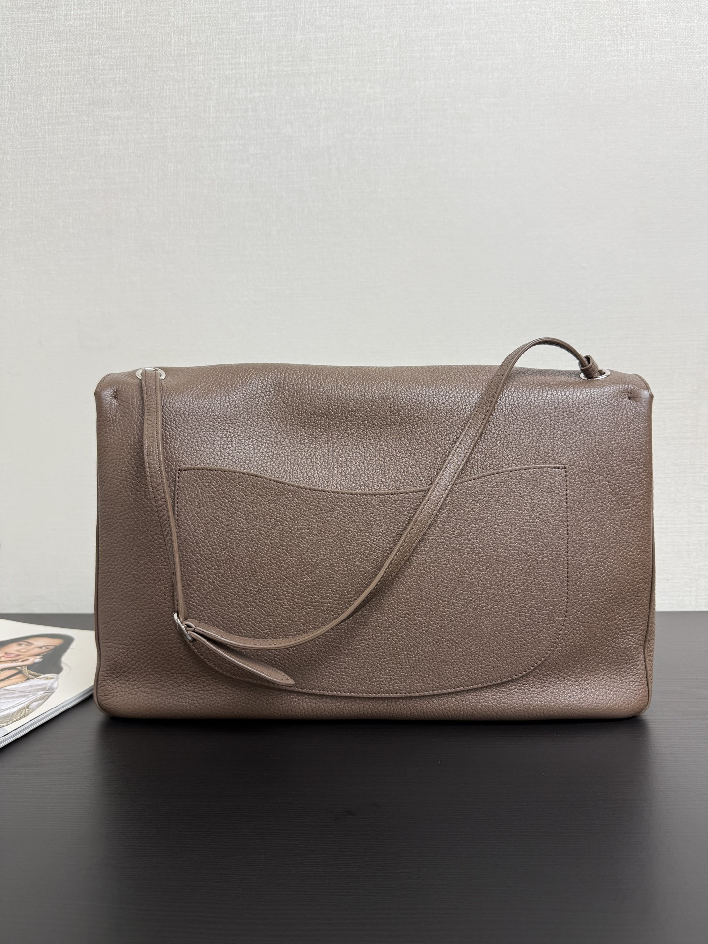 Chanel Maxi Flap Bag AS6233 26x38.5x11cm