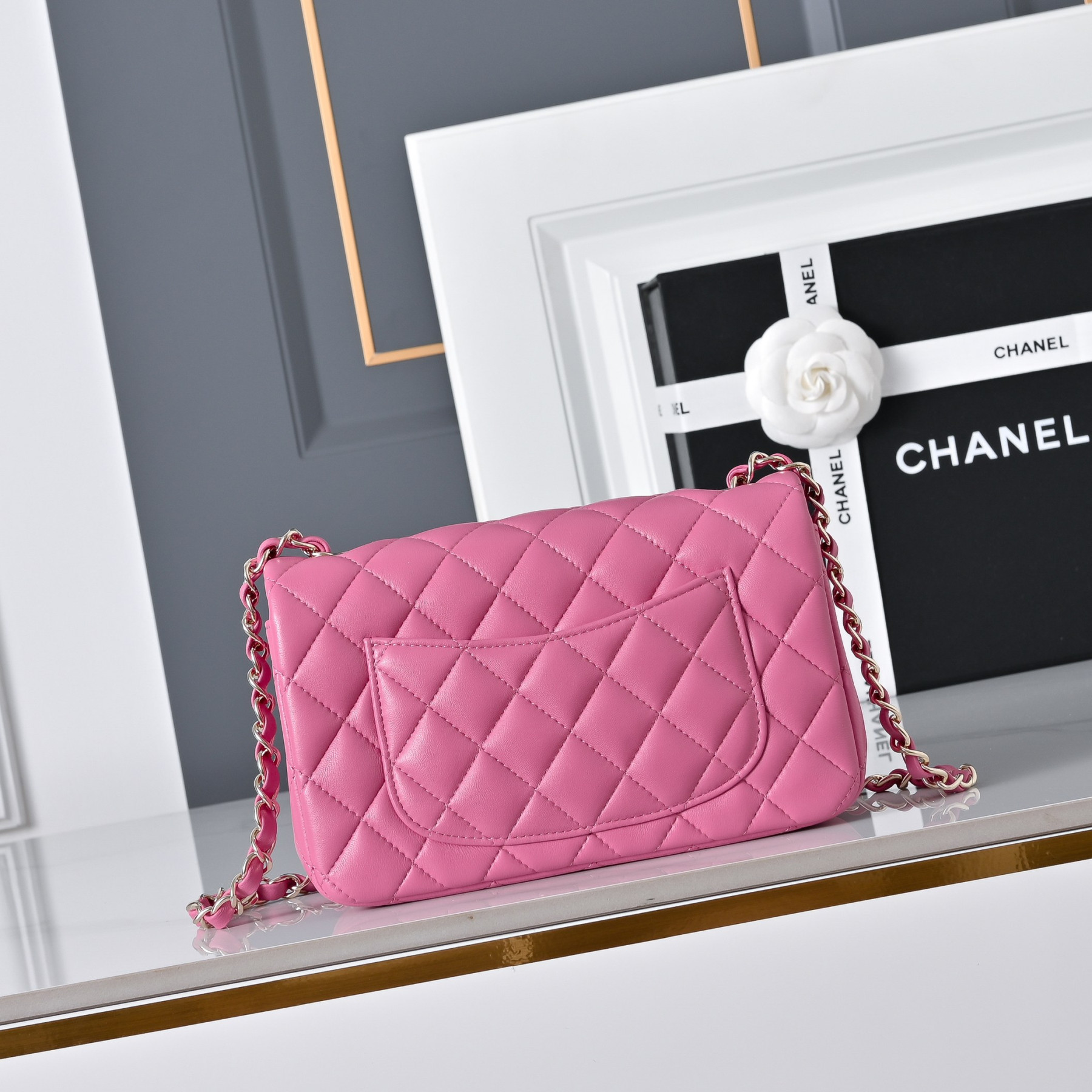 Chanel Mini Flap Bag 20x12x6.5cm