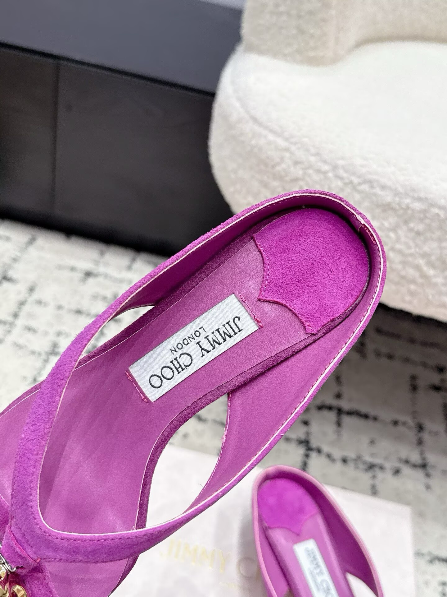 ua J1m*y Ch00 emeri sandals