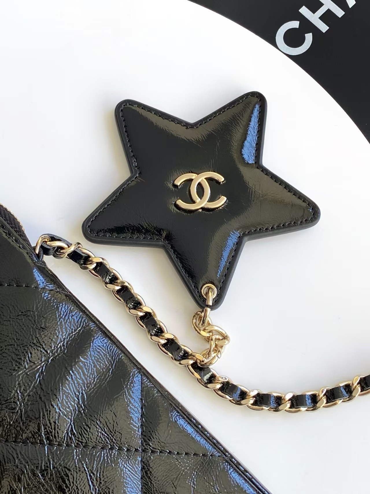 Ch**el Phone Holder with Chain 18x11x2.5cm