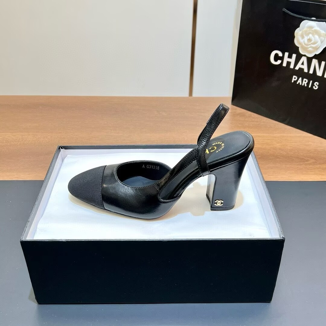 ua Ch**el slingbacks