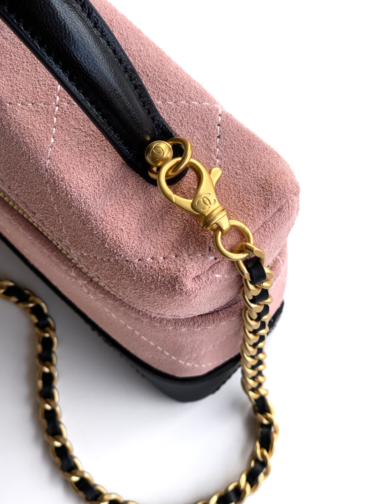 Chanel Vanity with Chain AP5186 17x19.5x5cm