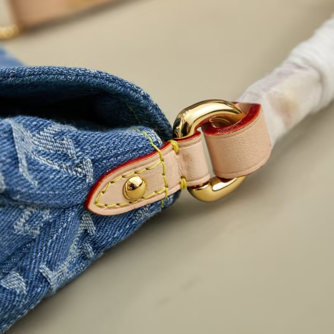 LV Denim Mini Pleaty Handbag M95050 26x15x9cm