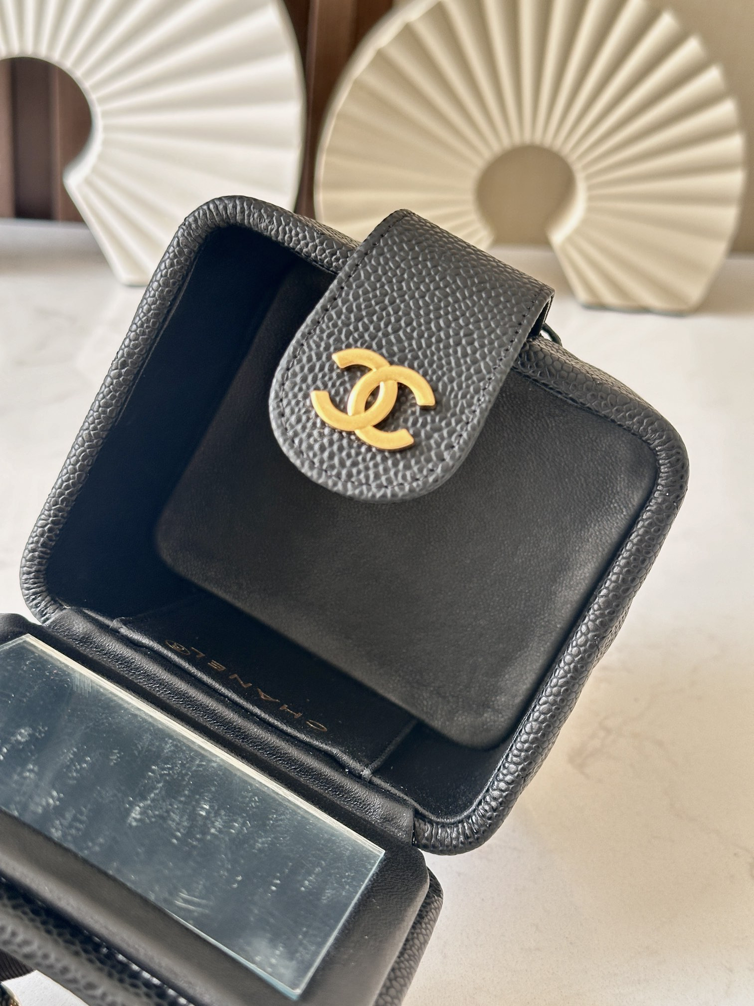 Chanel Vintage Cosmetic Bag 11x9.5x8.5cm