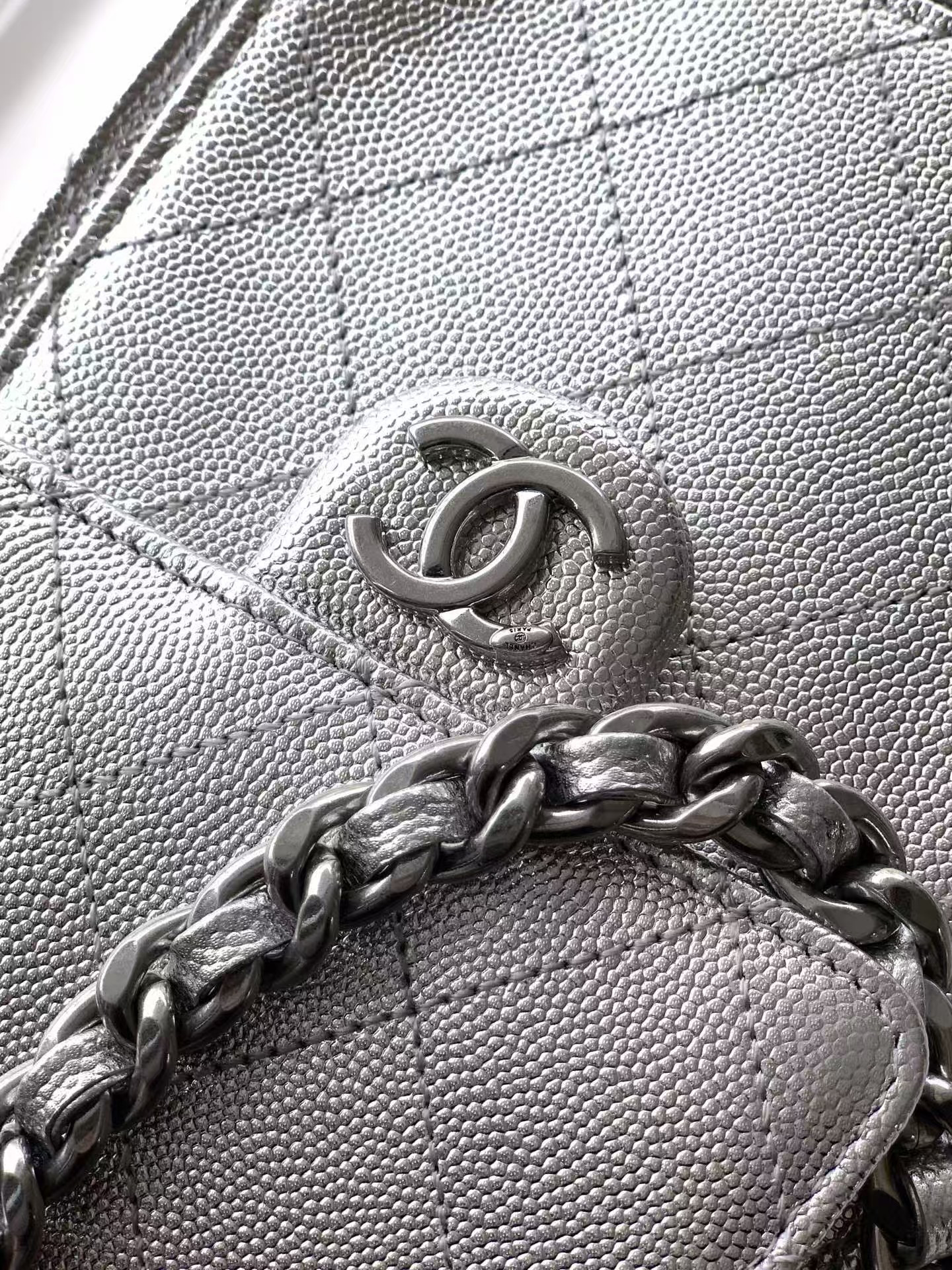 CHANEL 25C Bucket BAG 30x26x14cm