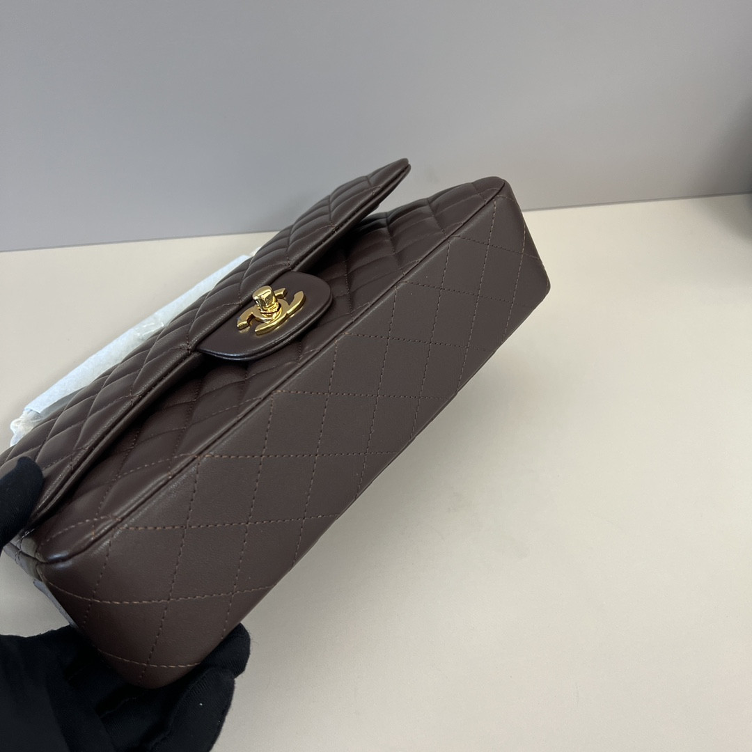 Chanel Classic Flap Bag 15x25.5x6cm