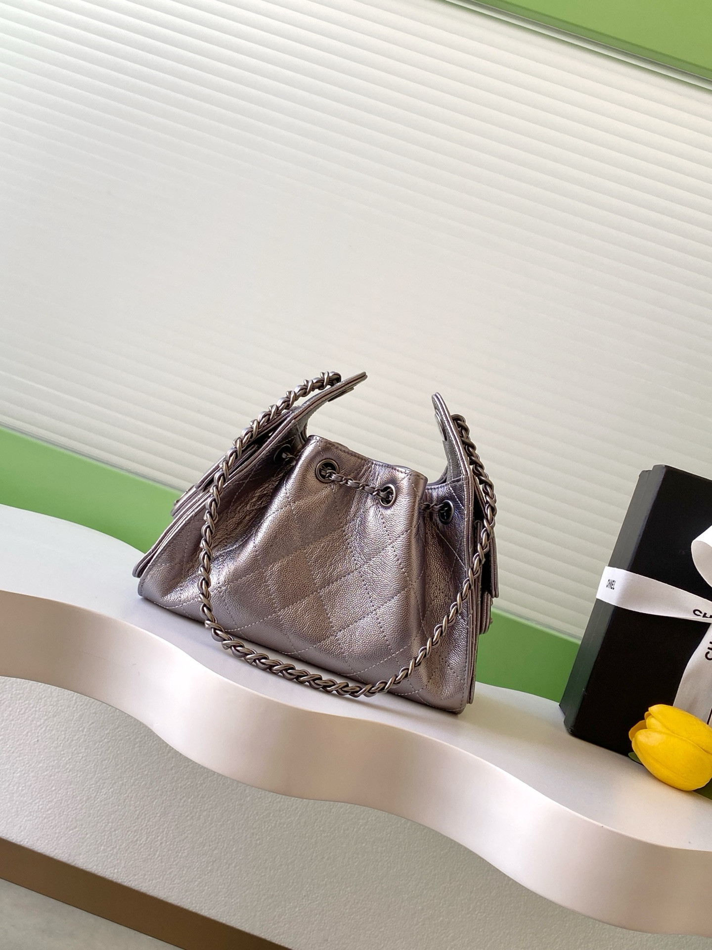 CHANEL 25C Bucket Bag 20x22x12.5cm