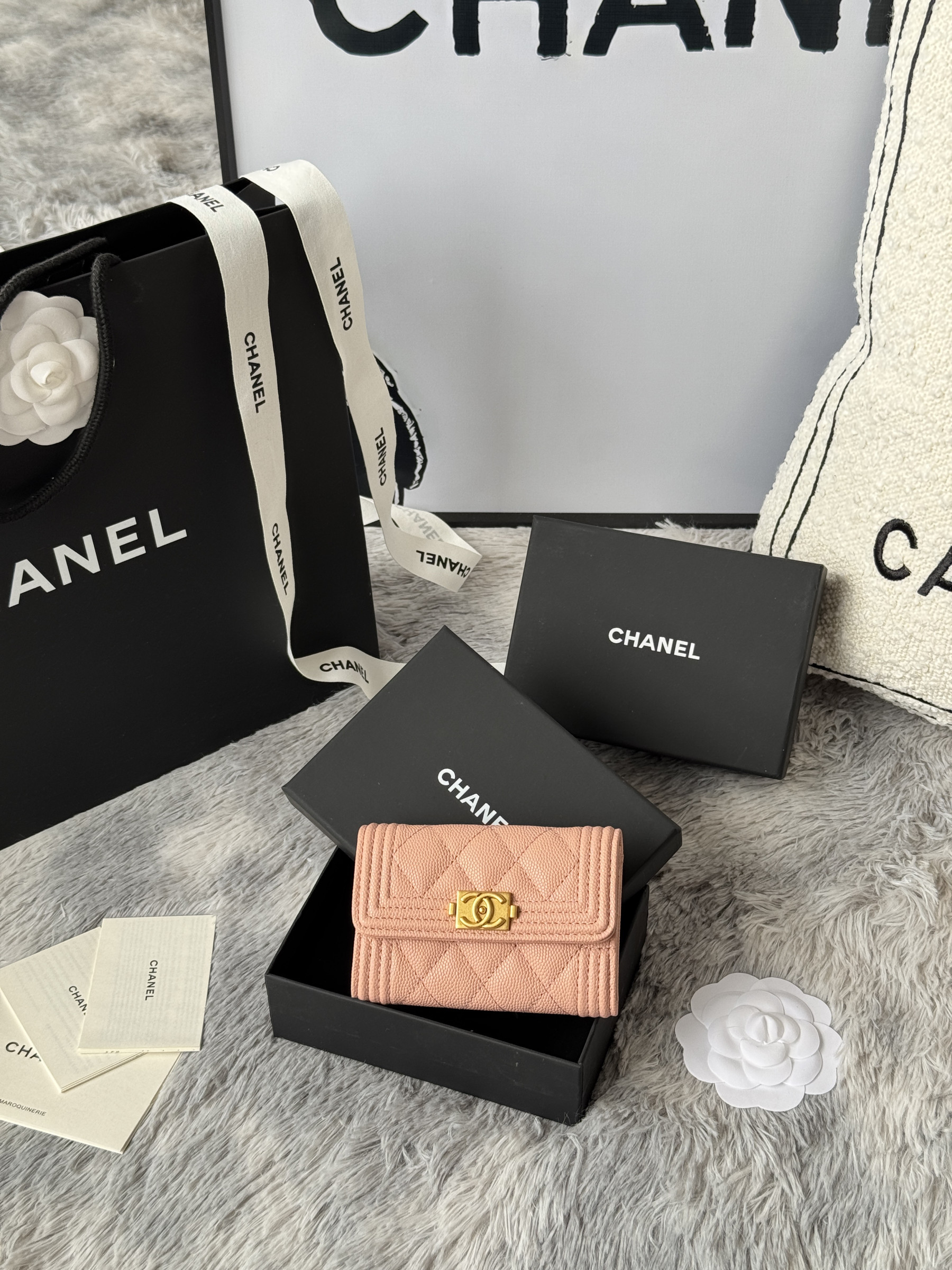Chanel BOY CHANEL Flap Card Holder A80603 7.5x11.3x2.1cm