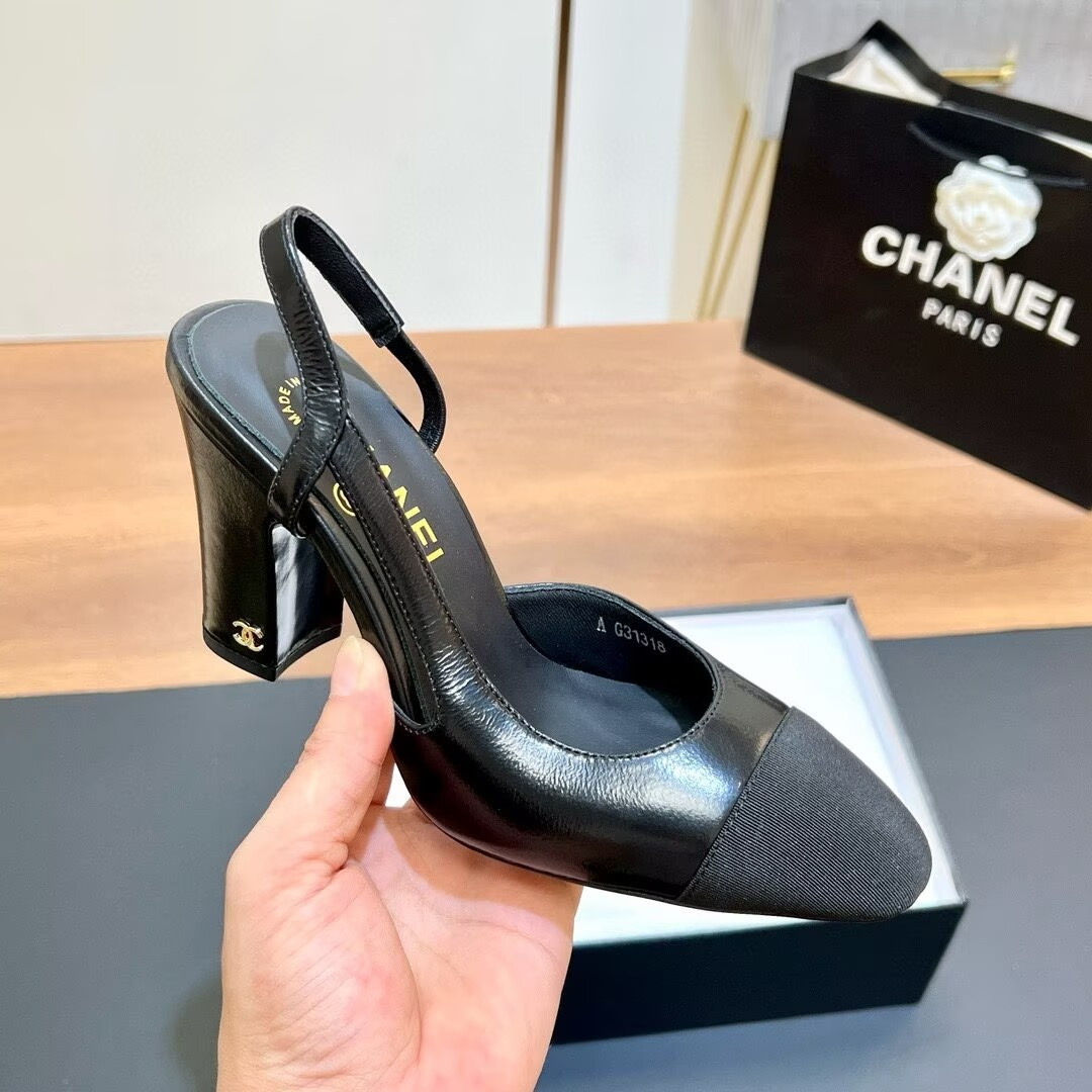 ua Ch**el slingbacks