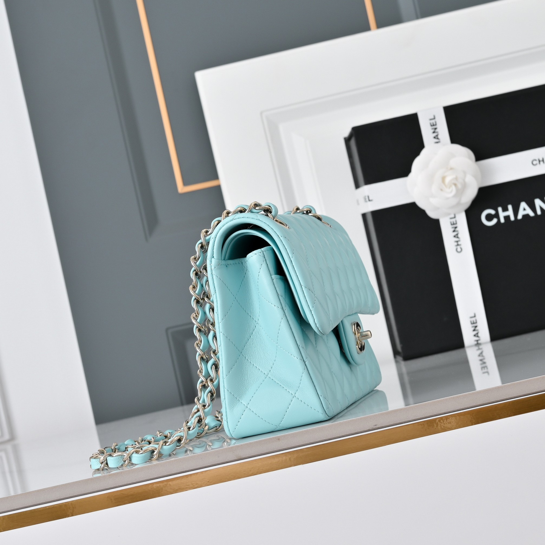 Chanel Classic Flap handbag Sky blue lambskin with light gold hardware A01113 23x14.5x6cm