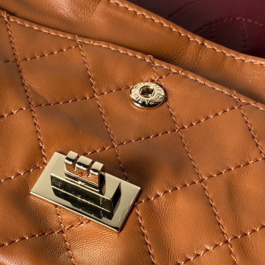 Chanel 2.55 Handbag A37586 16x24x7.5cm