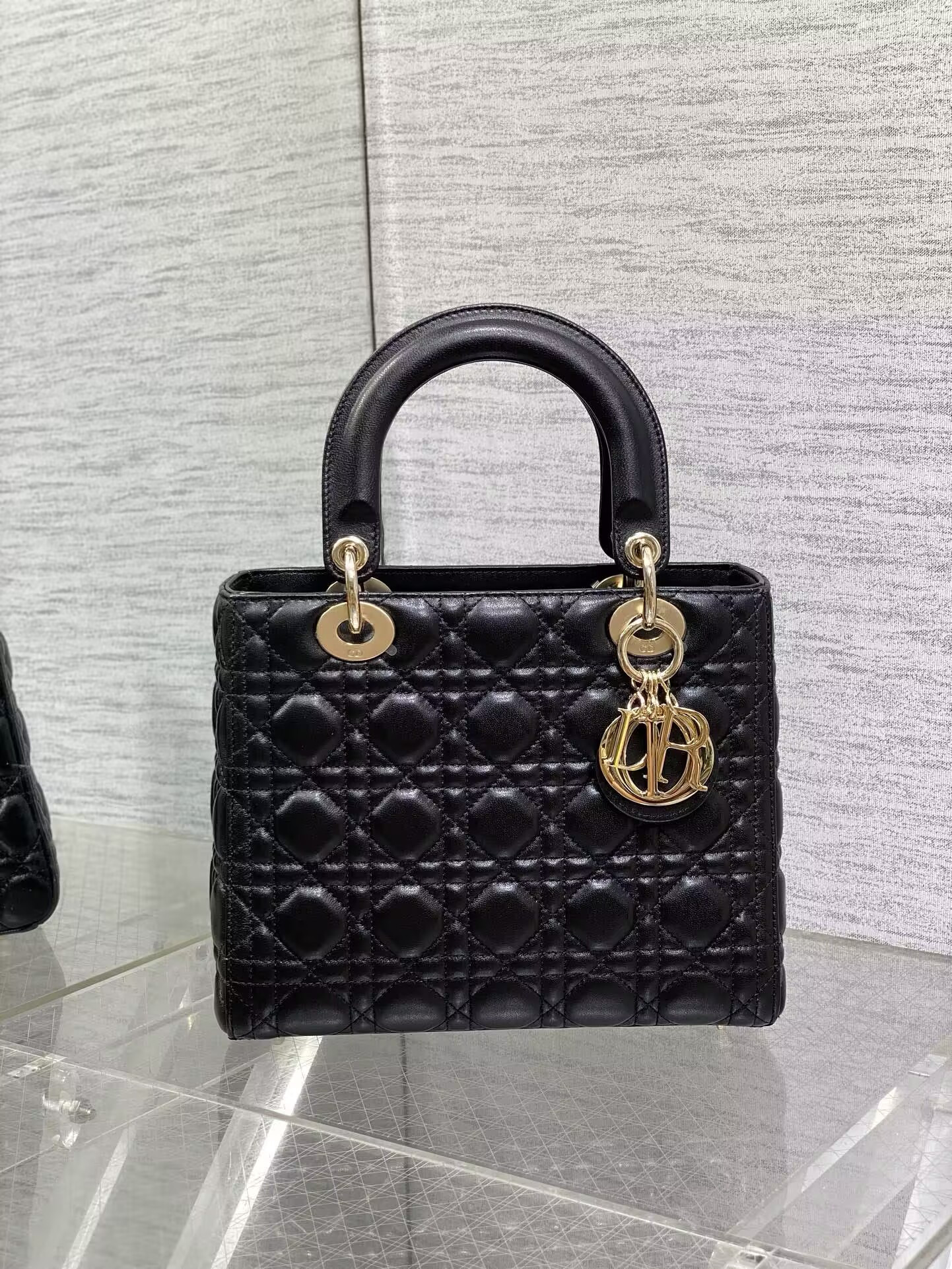 Medium Lady Dior Bag 24 x 20 x 12 cm