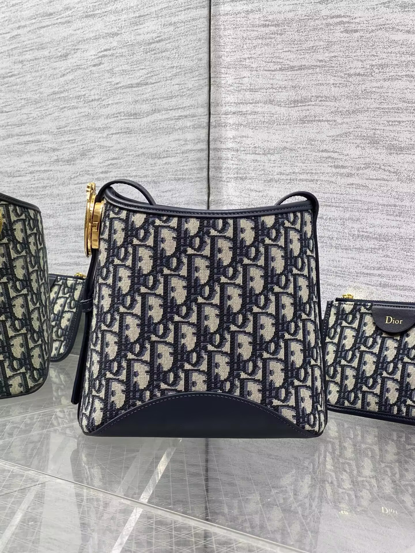 Dior Small Médaillon Bucket Bag 19.5x18.5x11.5cm