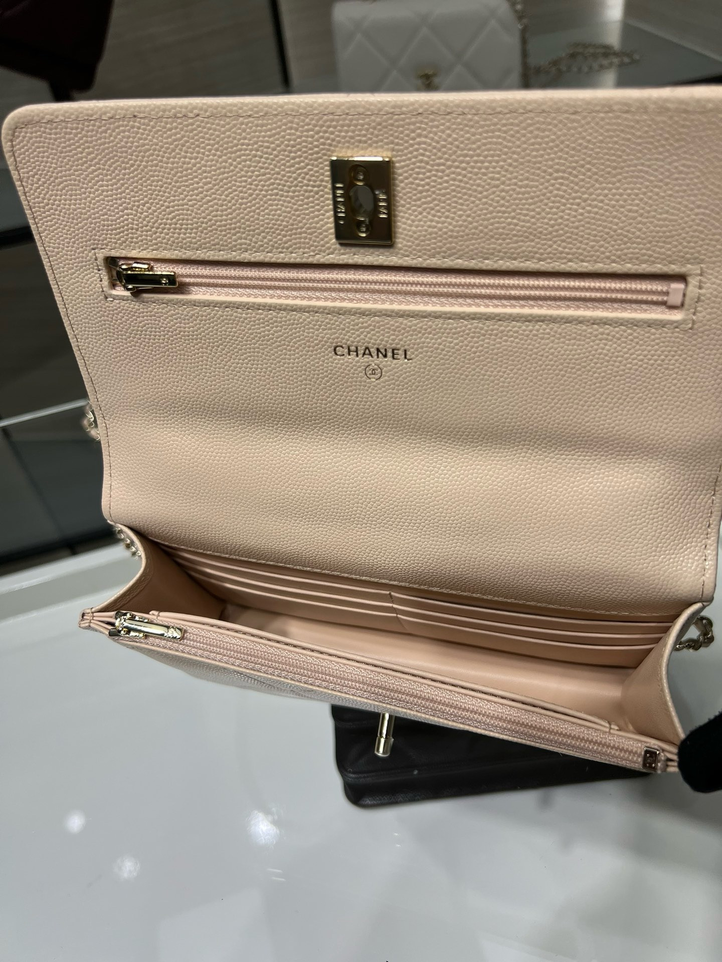 Chanel FLAP BAG WITH TOP HANDLE 19x12x3.5cm