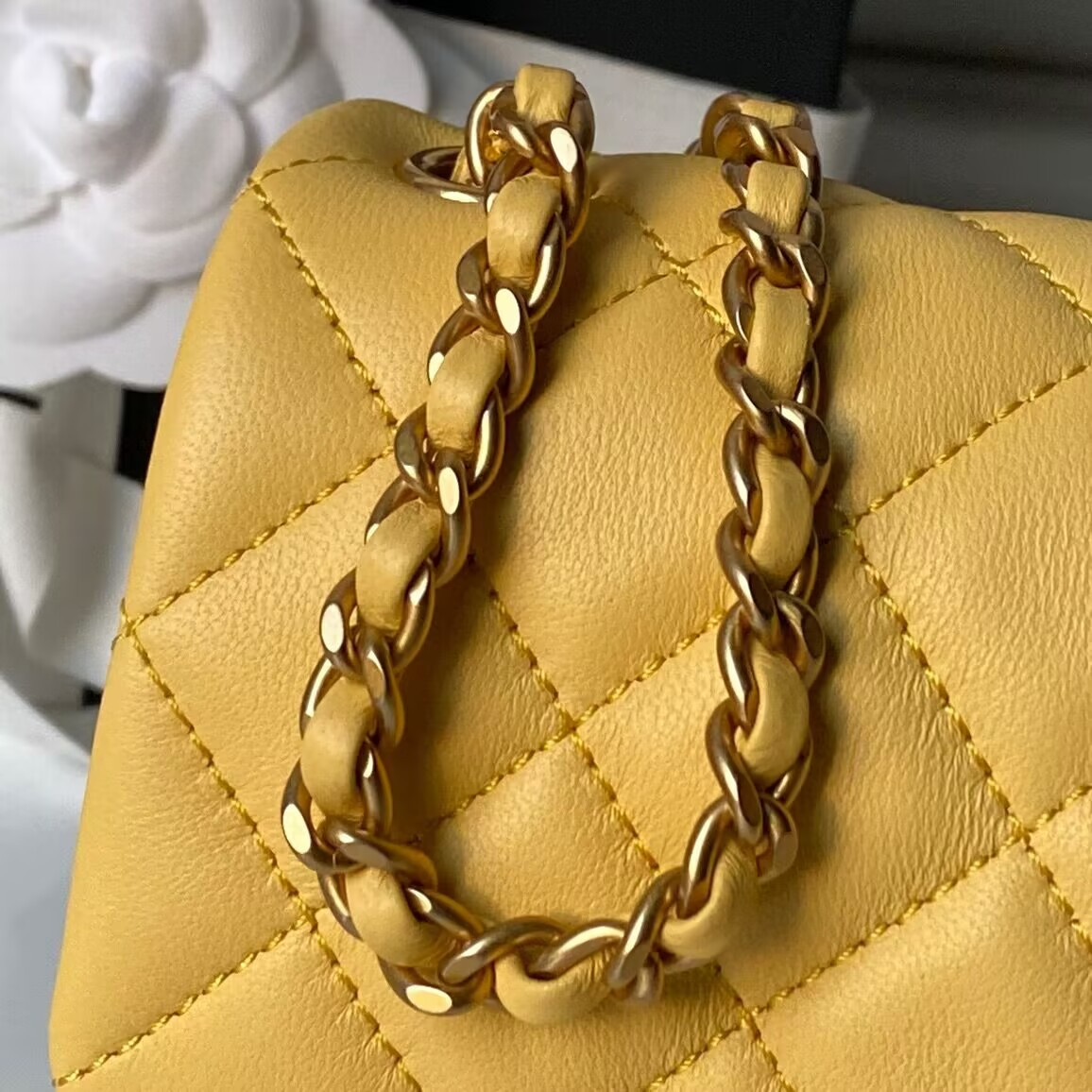 Ch**el MINI FLAP BAG 12×20×6 cm